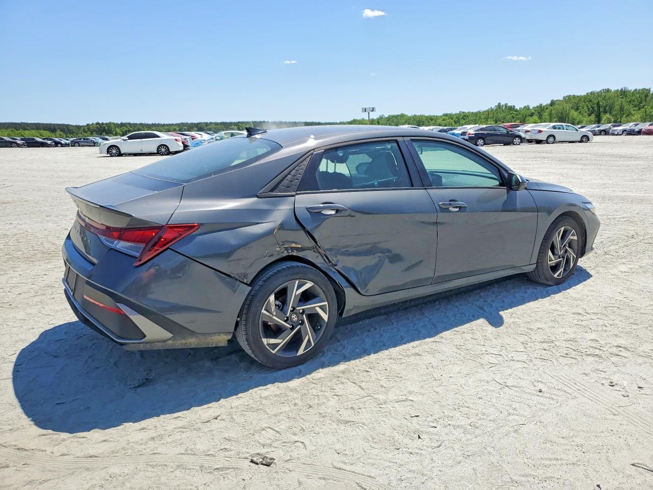 2025 Hyundai Elantra Sel Sport - Фото 3