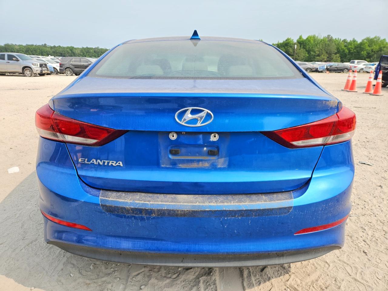 2017 Hyundai Elantra Se - Image 6