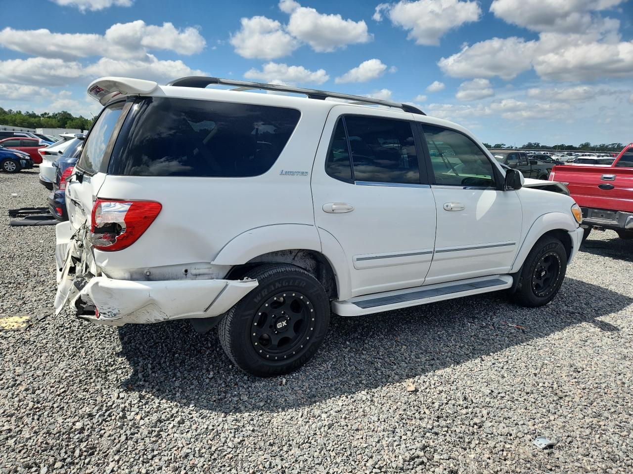 2005 Toyota Sequoia Limited - Image 3