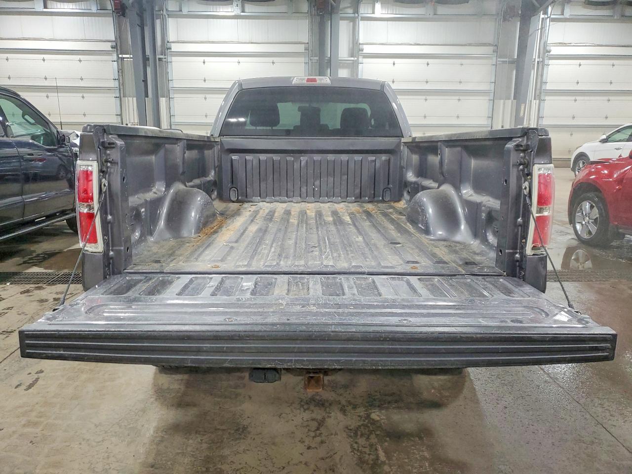 2011 Ford F150 - Фото 6