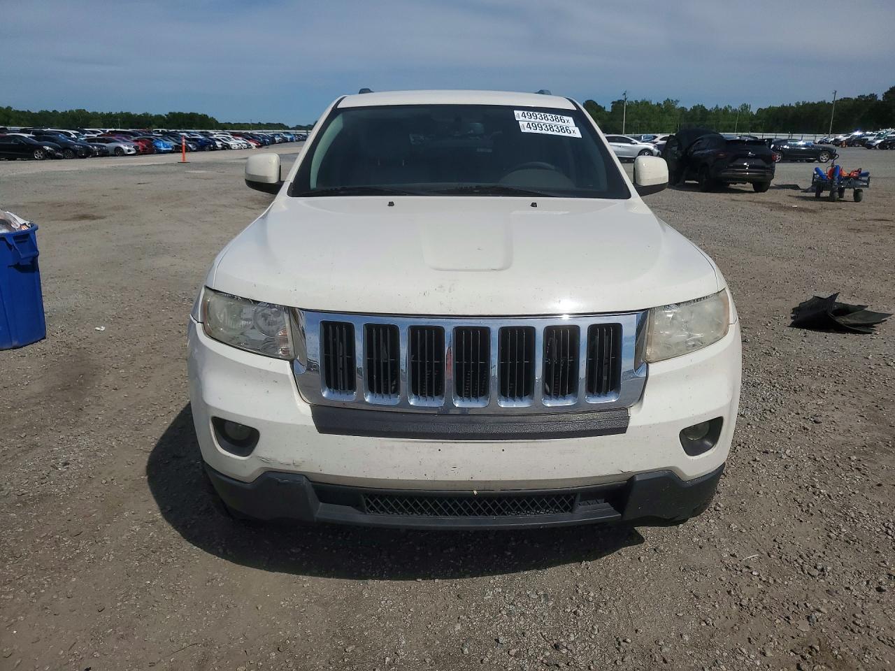 2011 Jeep Grand Cherokee Laredo - Image 5