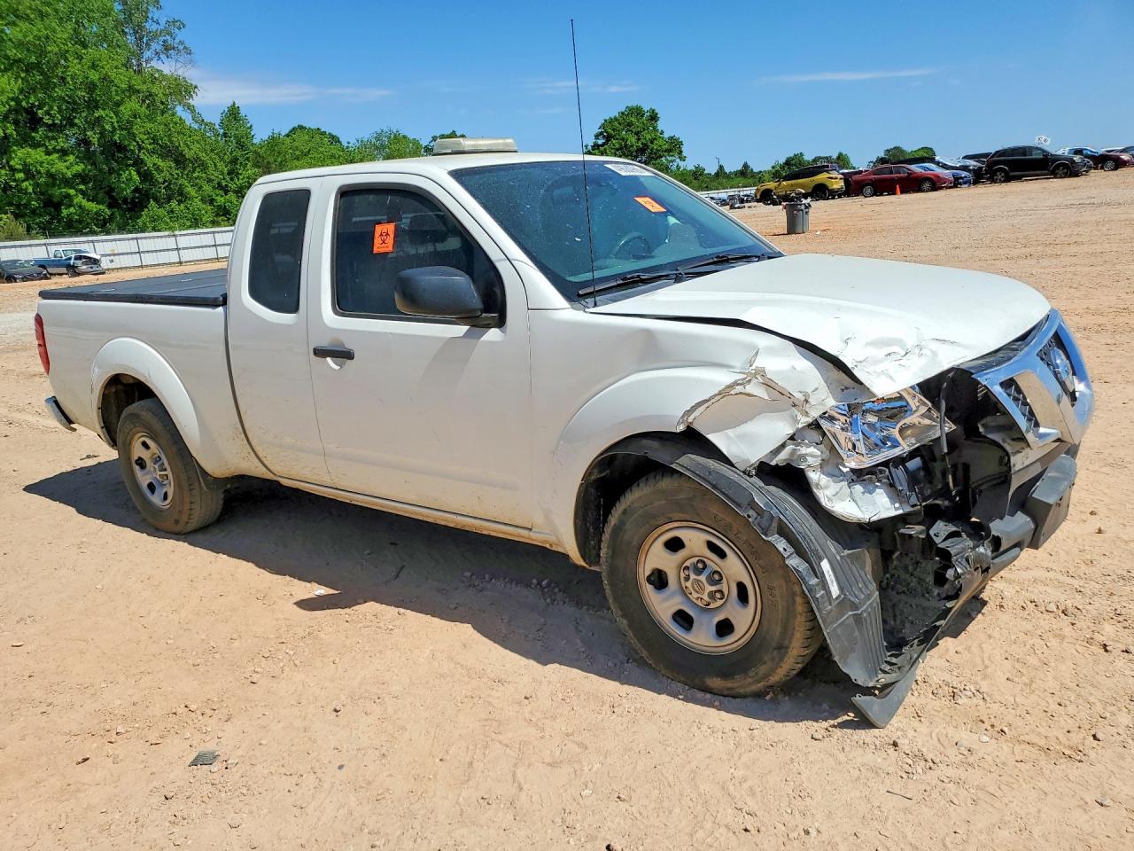 2018 Nissan Frontier S - Image 4