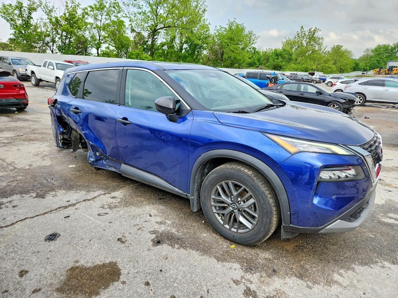 2023 Nissan Rogue S - Фото 4