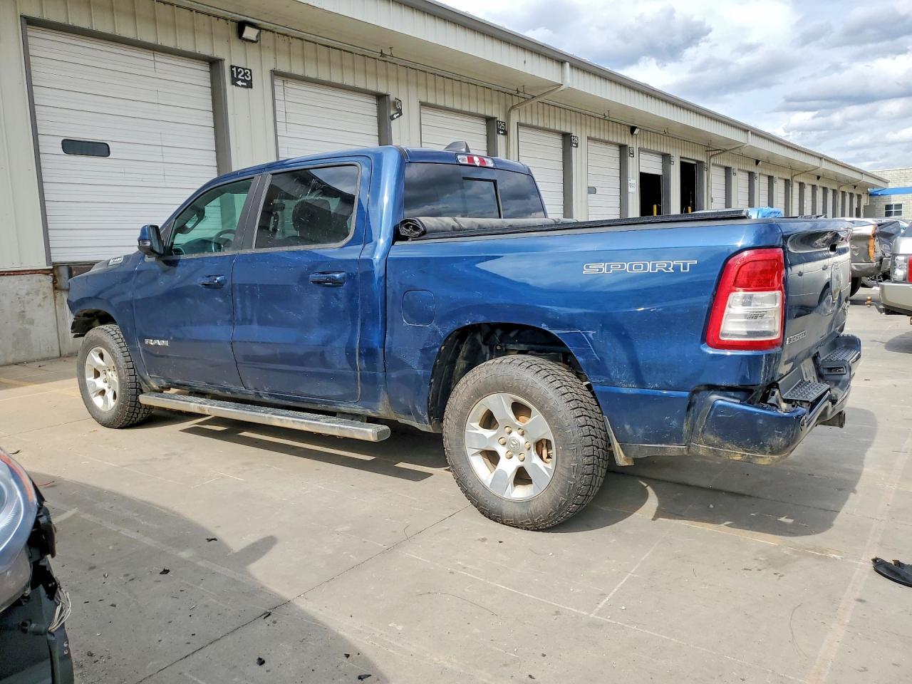 2021 Ram 1500 Big Horn - Фото 2