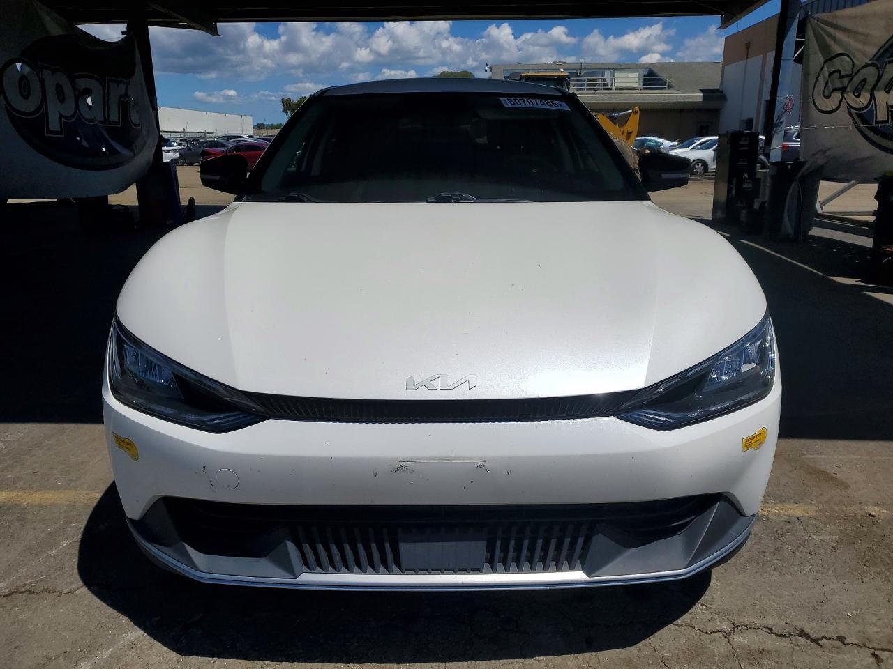 2022 Kia Ev6 Light - Фото 5