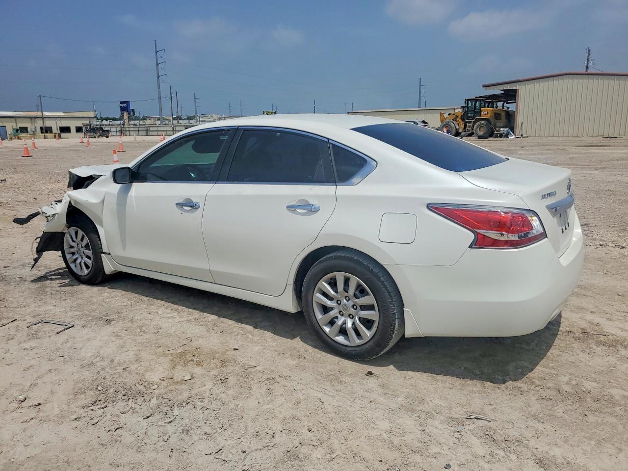 2015 Nissan Altima 2.5 S - Image 2