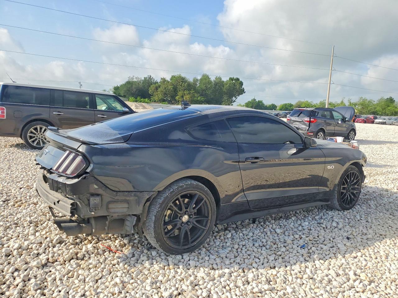 2023 Ford Mustang Gt - Фото 3