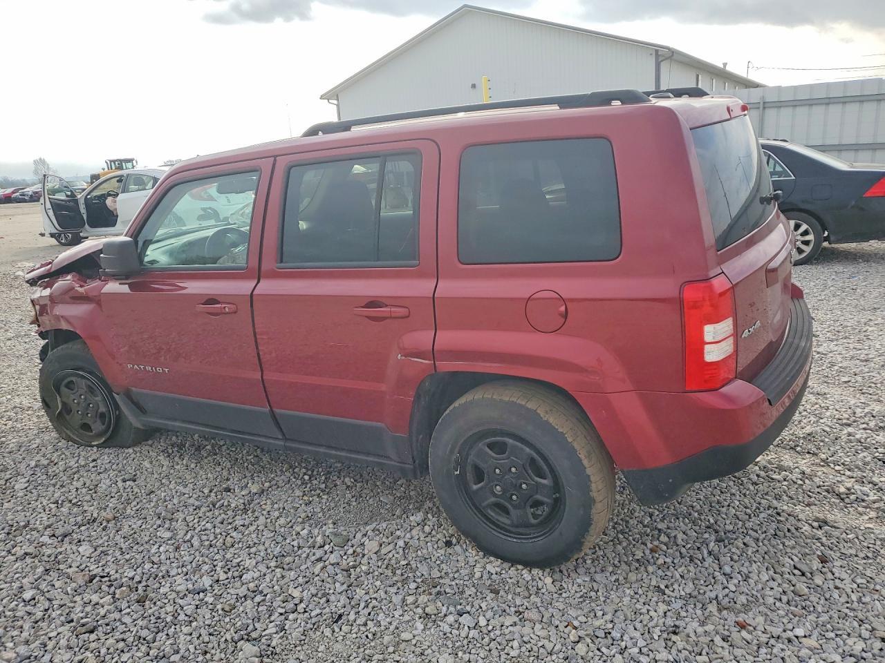 2016 Jeep Patriot Sport - Фото 2