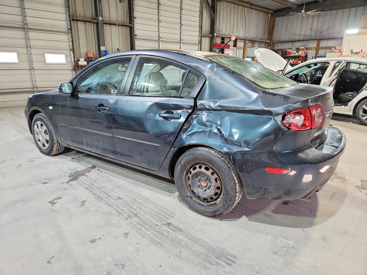 2006 Mazda 3 I - Фото 2