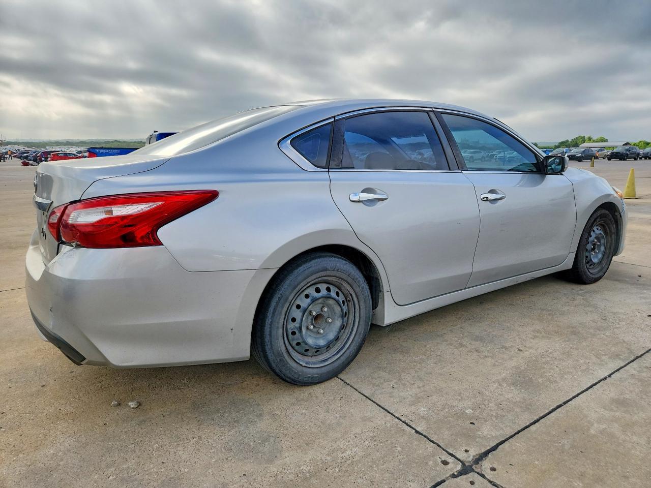 2017 Nissan Altima 2.5 - Фото 4