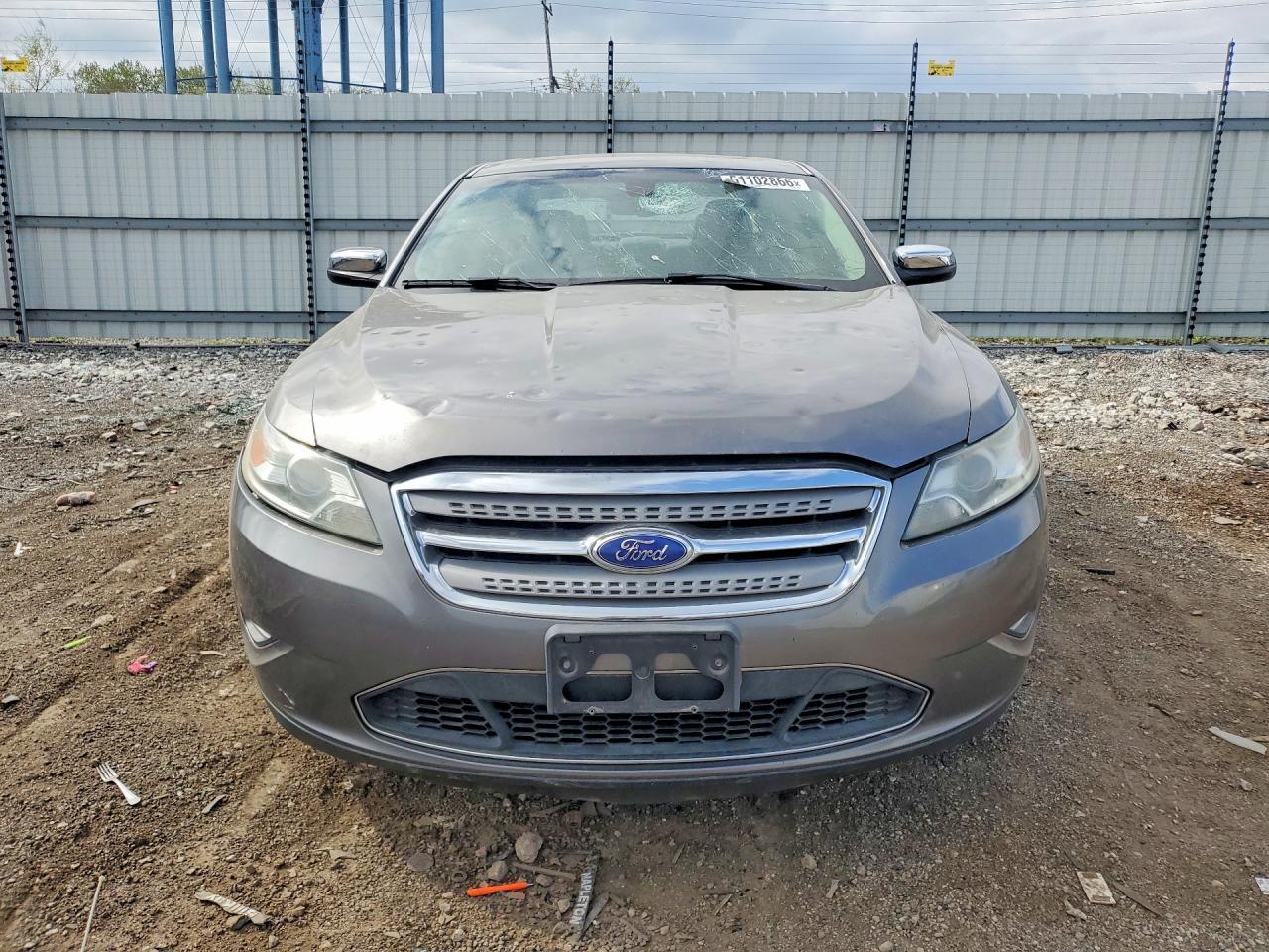 2012 Ford Taurus Limited - Image 5