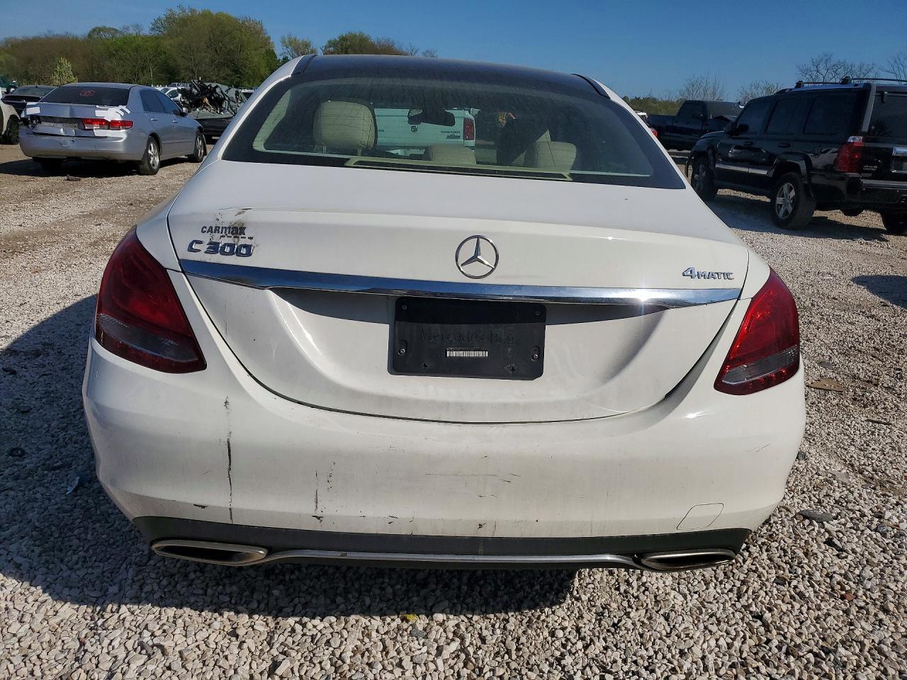 2017 Mercedes-Benz C 300 4Matic - Фото 6