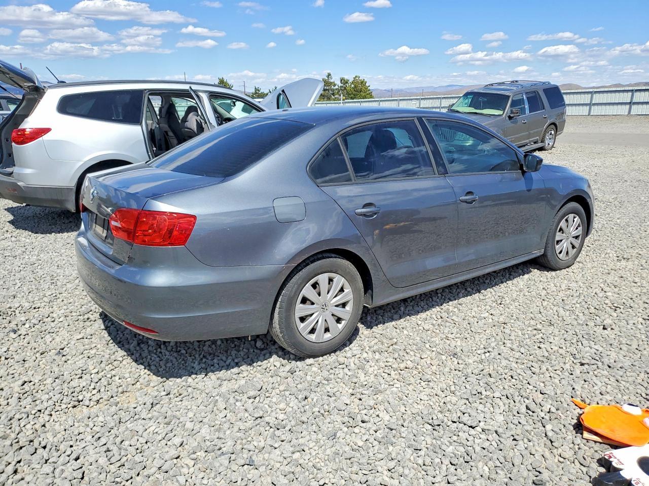 2014 Volkswagen Jetta Base - Фото 3