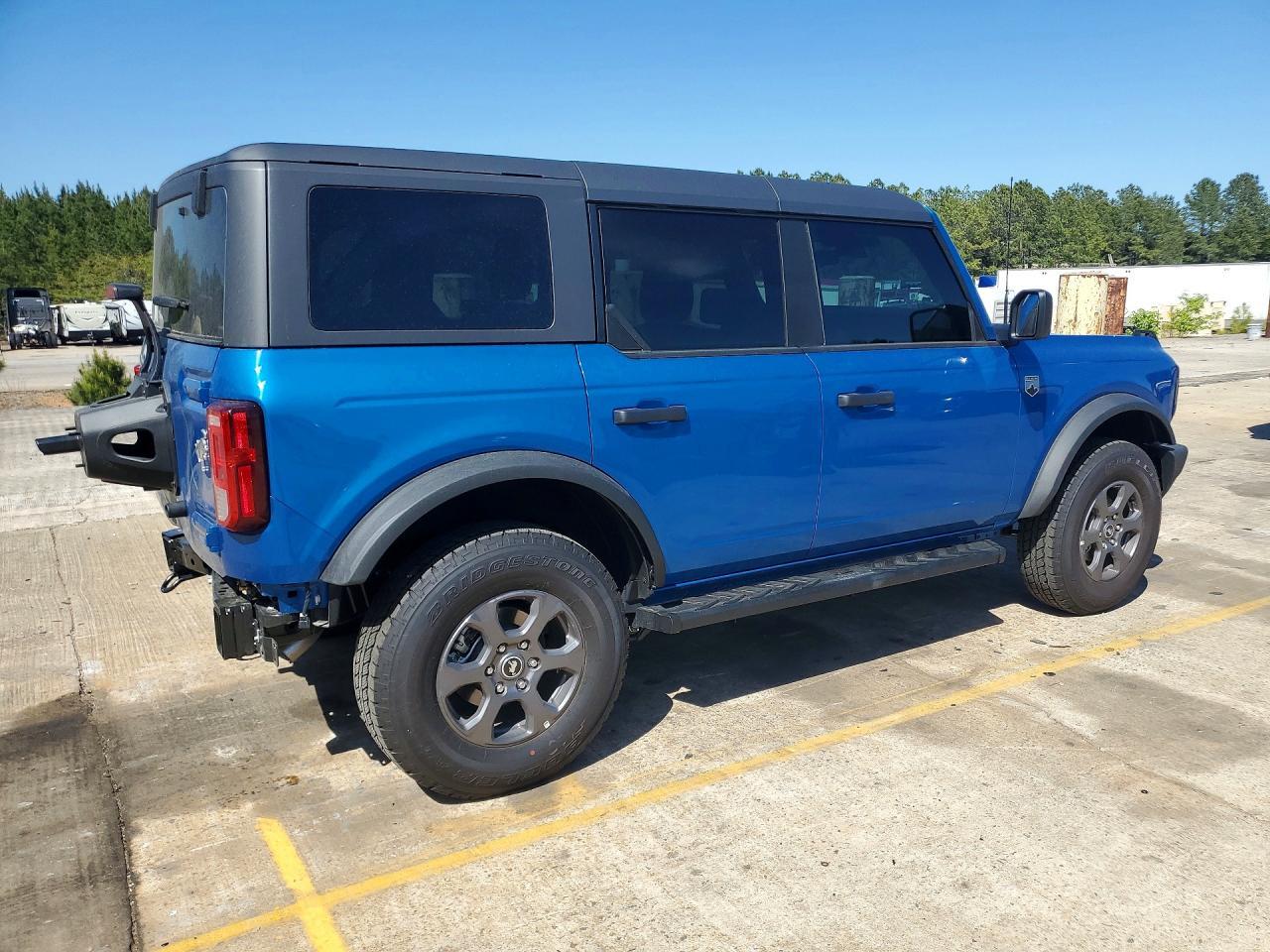 2025 Ford Bronco Big Bend - Image 3