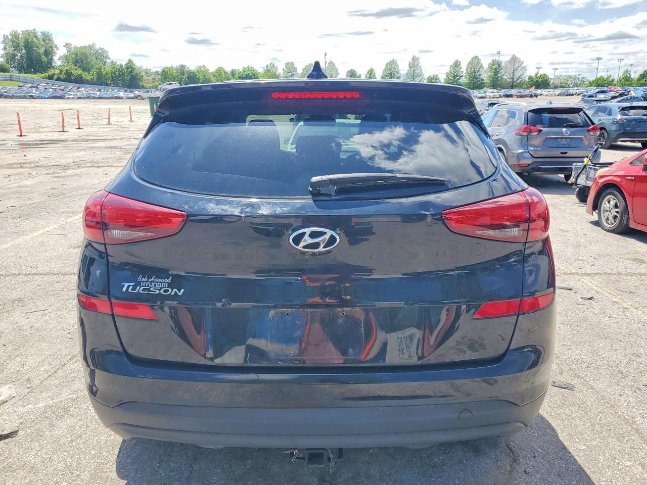 2021 Hyundai Tucson Se - Image 6
