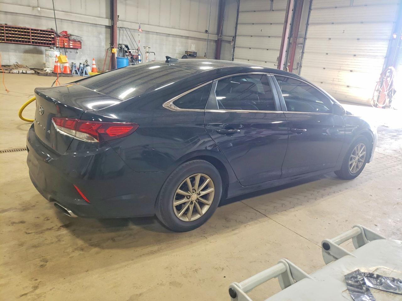 2019 Hyundai Sonata Se - Image 3