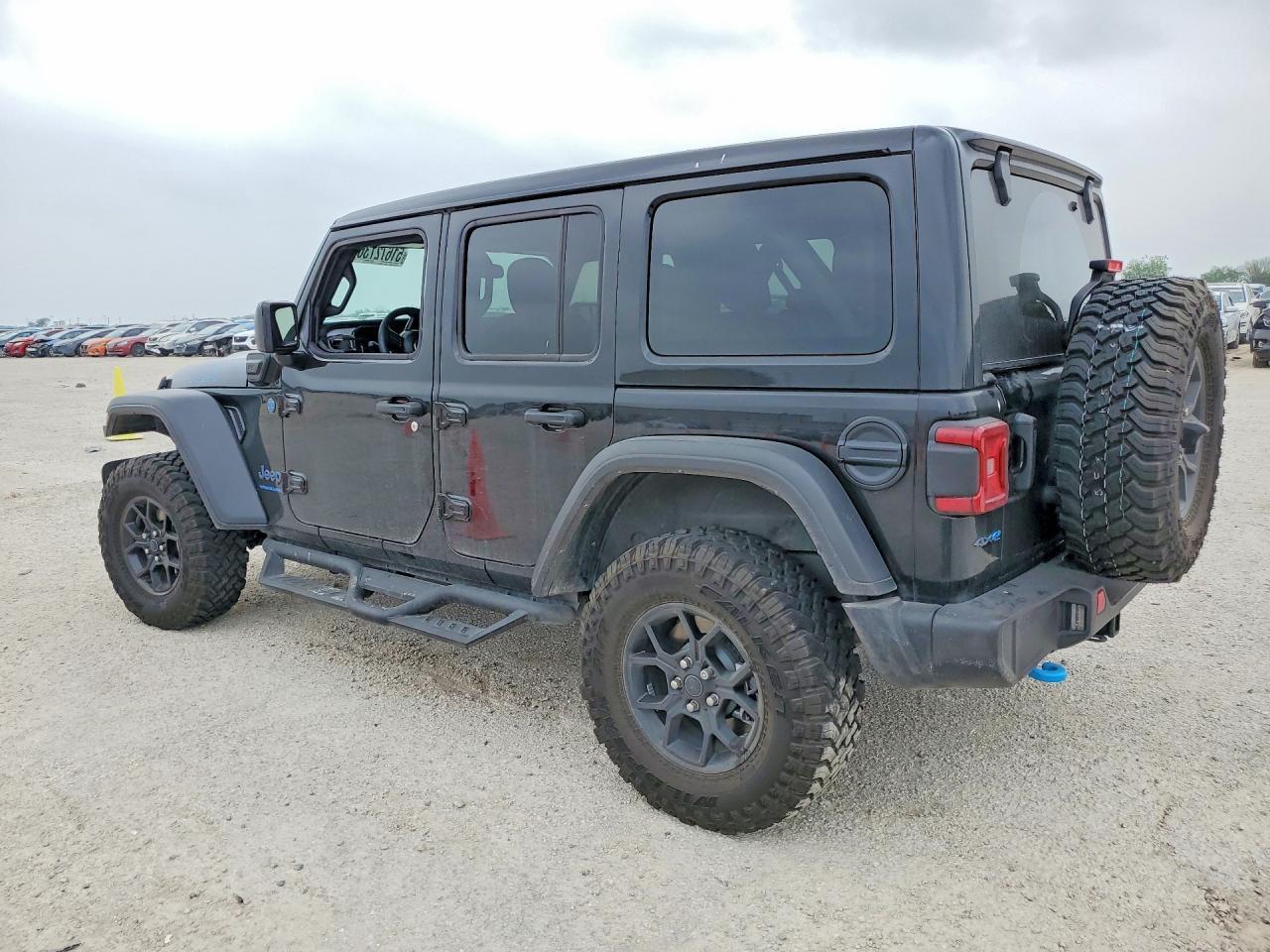 2024 Jeep Wrangler 4Xe - Image 2