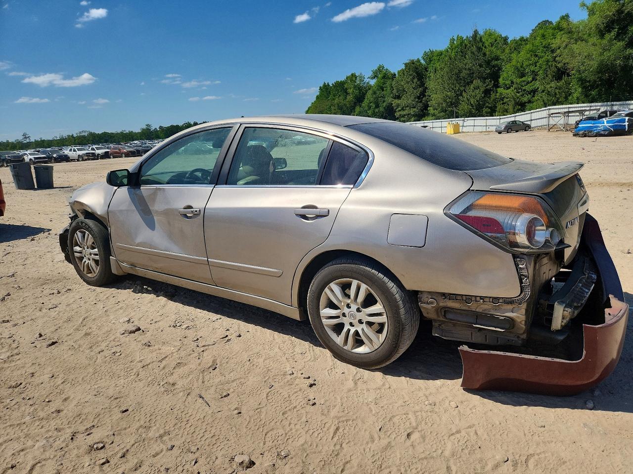 2011 Nissan Altima 2.5 - Image 2
