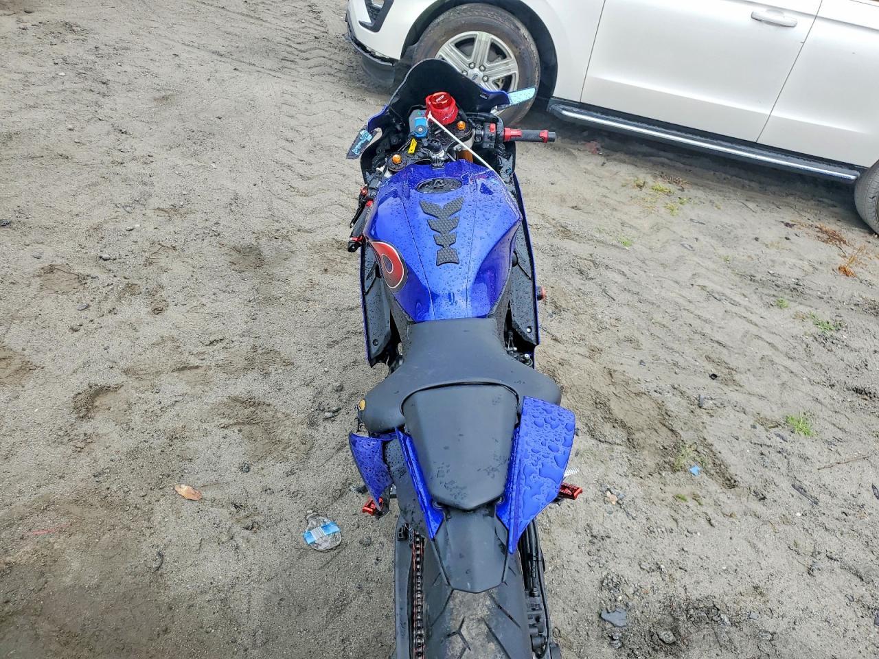 2024 Yamaha Yzfr7 - Фото 6