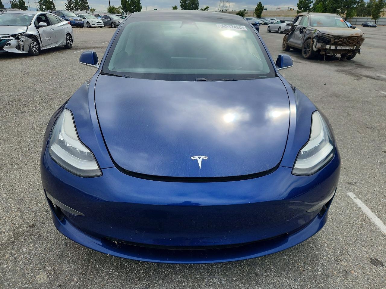 2019 Tesla Model 3 - Фото 5