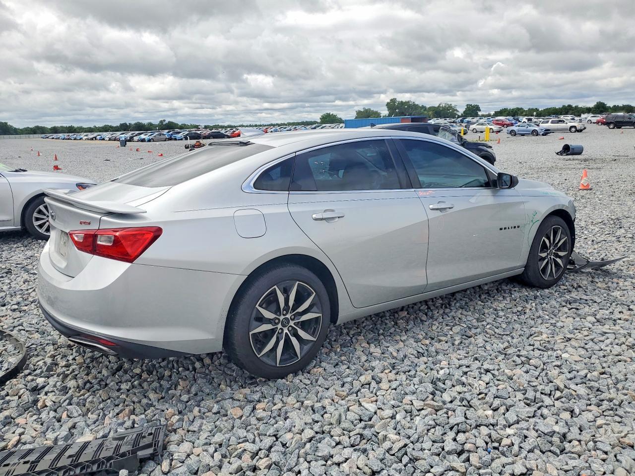 2020 Chevrolet Malibu Rs - Фото 3
