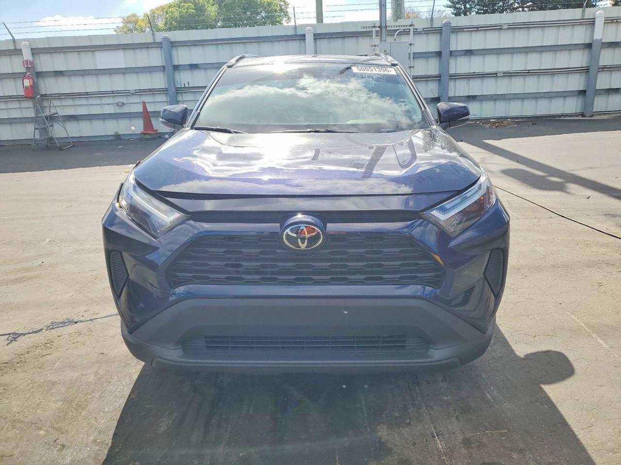 2025 Toyota Rav4 Xle - Image 5