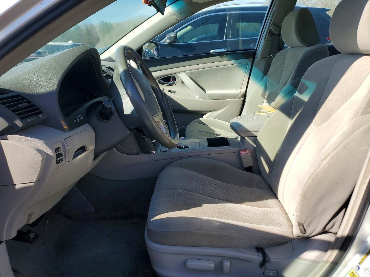 2009 Toyota Camry Le - Фото 7