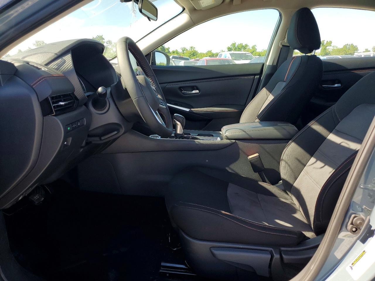 2025 Nissan Sentra Sr - Image 7