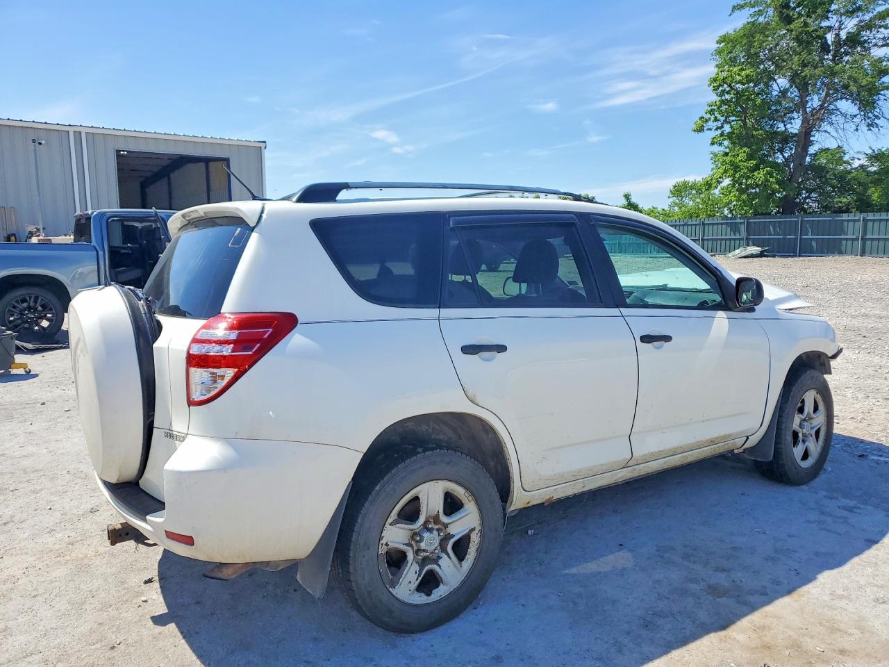 2010 Toyota Rav4 Base - Фото 3