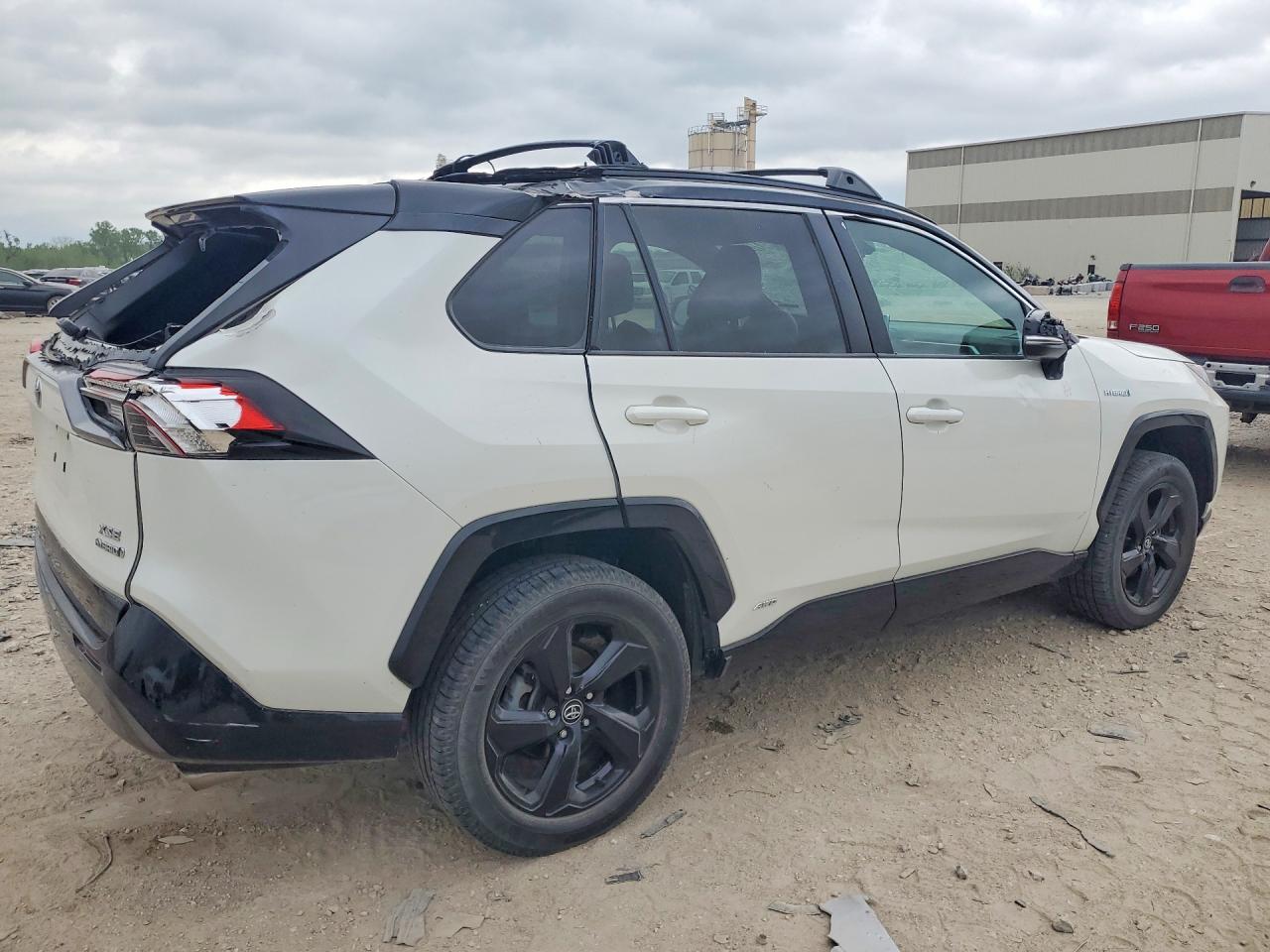 2021 Toyota Rav4 Xse - Image 3