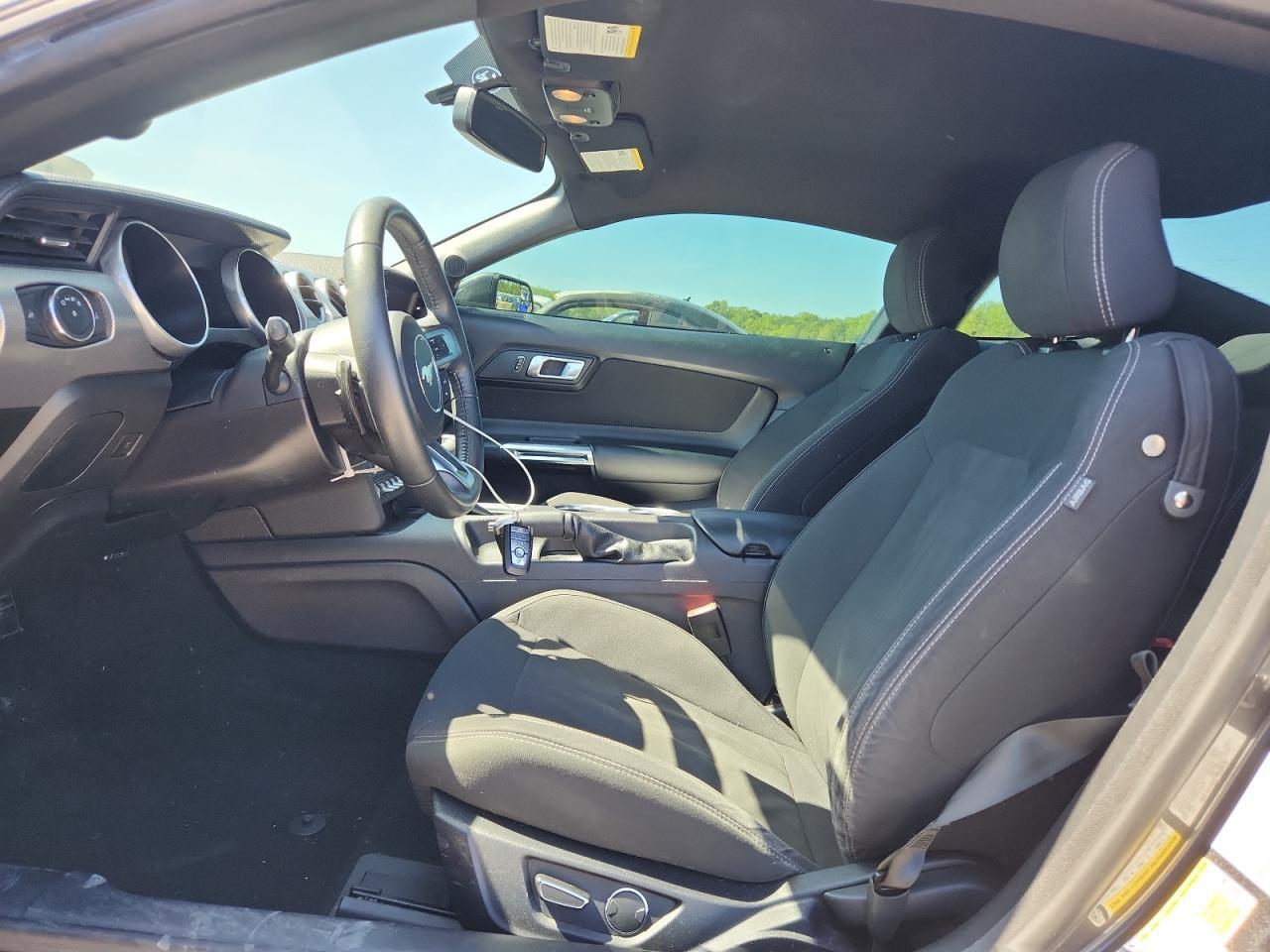 2019 Ford Mustang - Фото 7