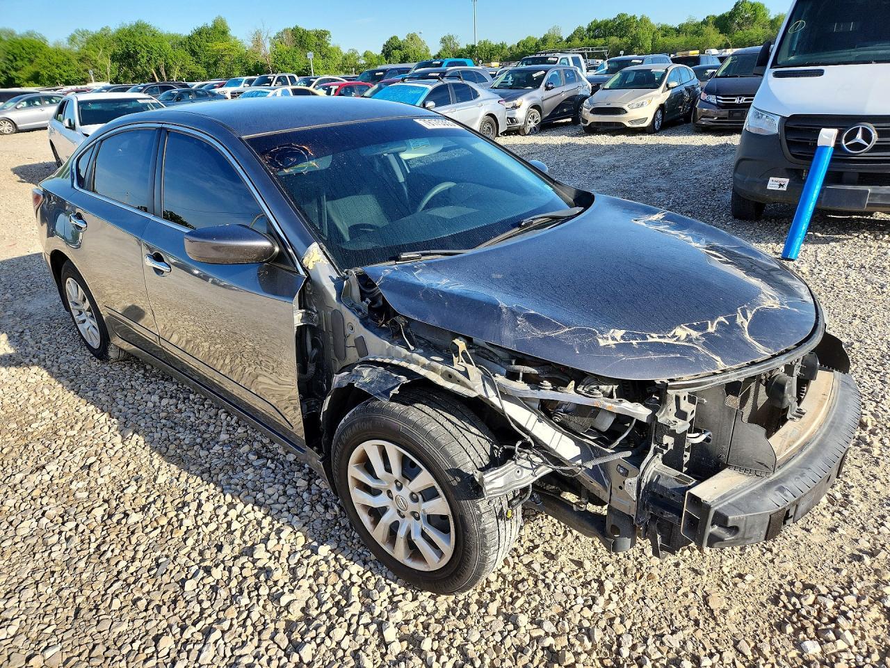 2015 Nissan Altima 2.5 S - Image 4