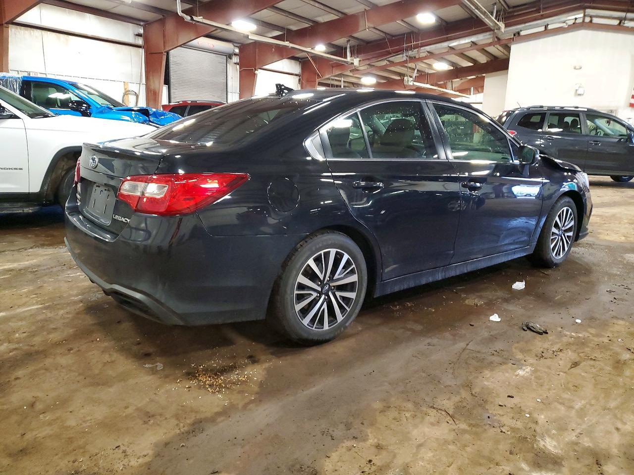 2018 Subaru Legacy 2.5I Premium - Image 3
