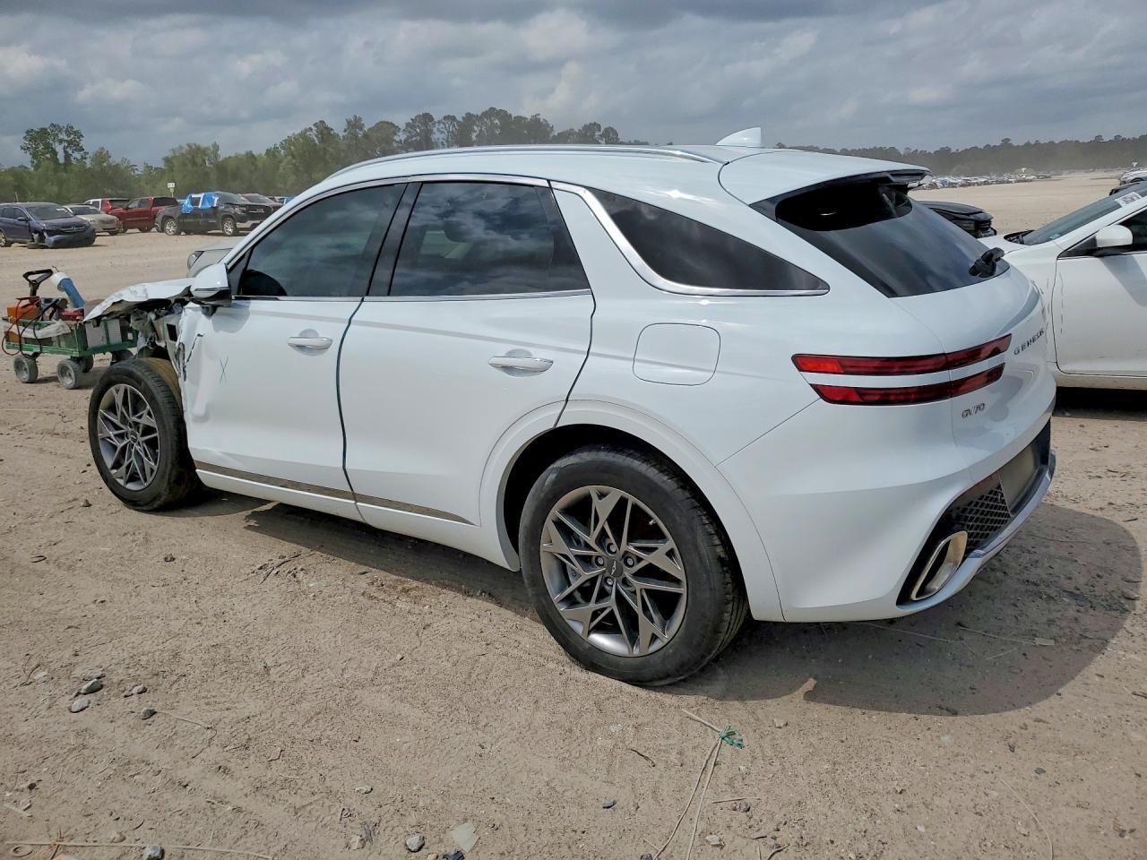 2025 Genesis Gv70 2.5T Standard - Image 2