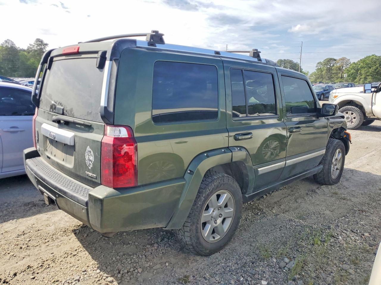 2007 Jeep Commander Overland - Image 3