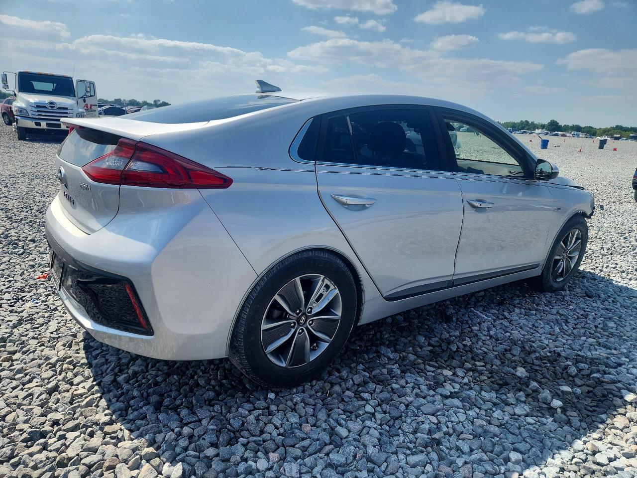 2019 Hyundai Ioniq Limited - Фото 3