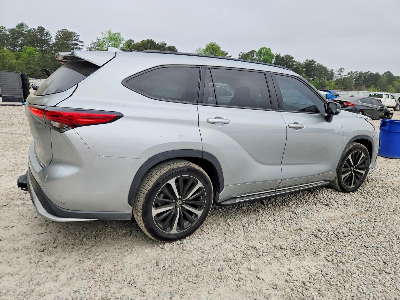 2021 Toyota Highlander Xse - Image 3