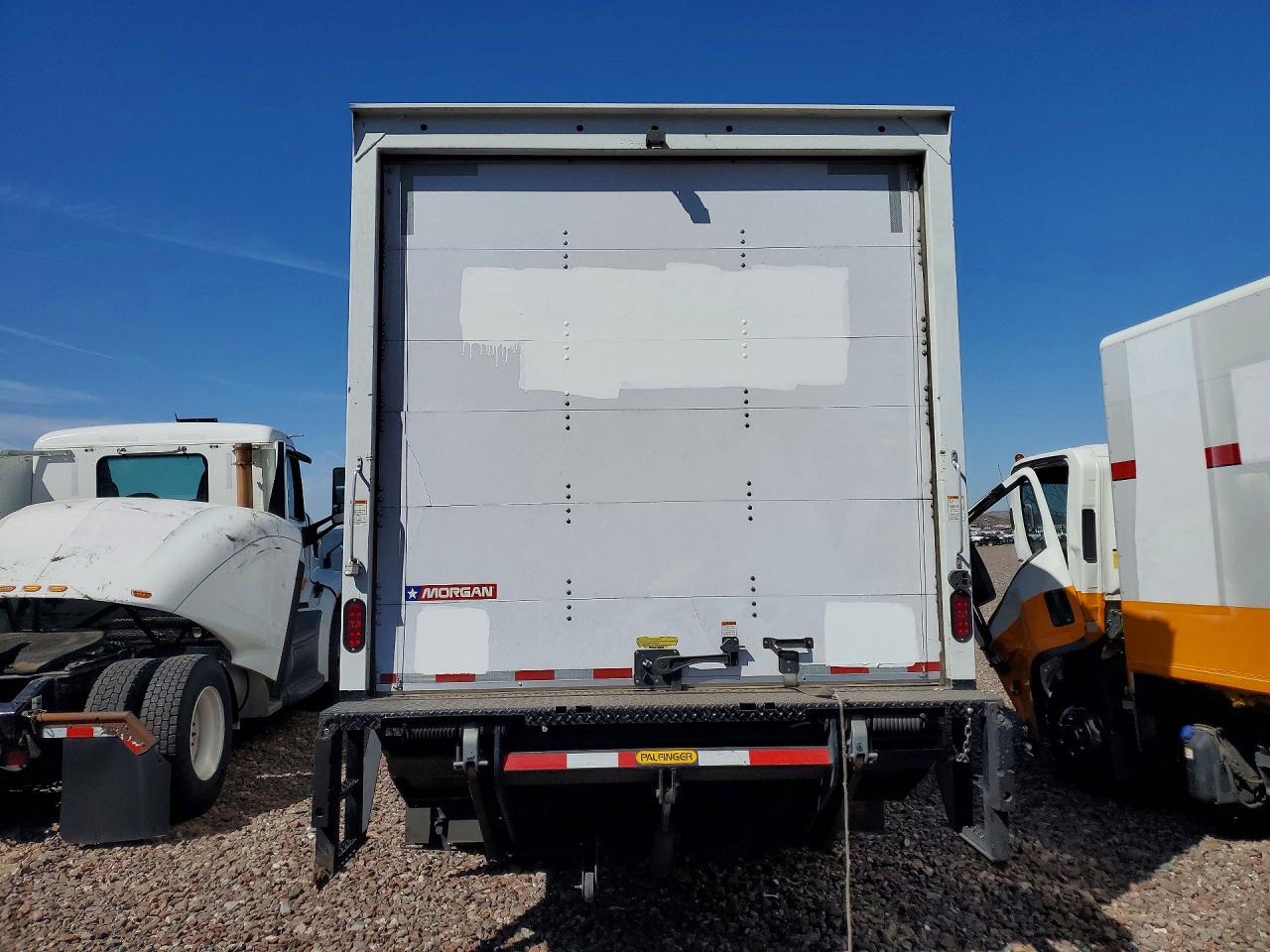 2022 Isuzu Nrr - Box Truck - Image 6