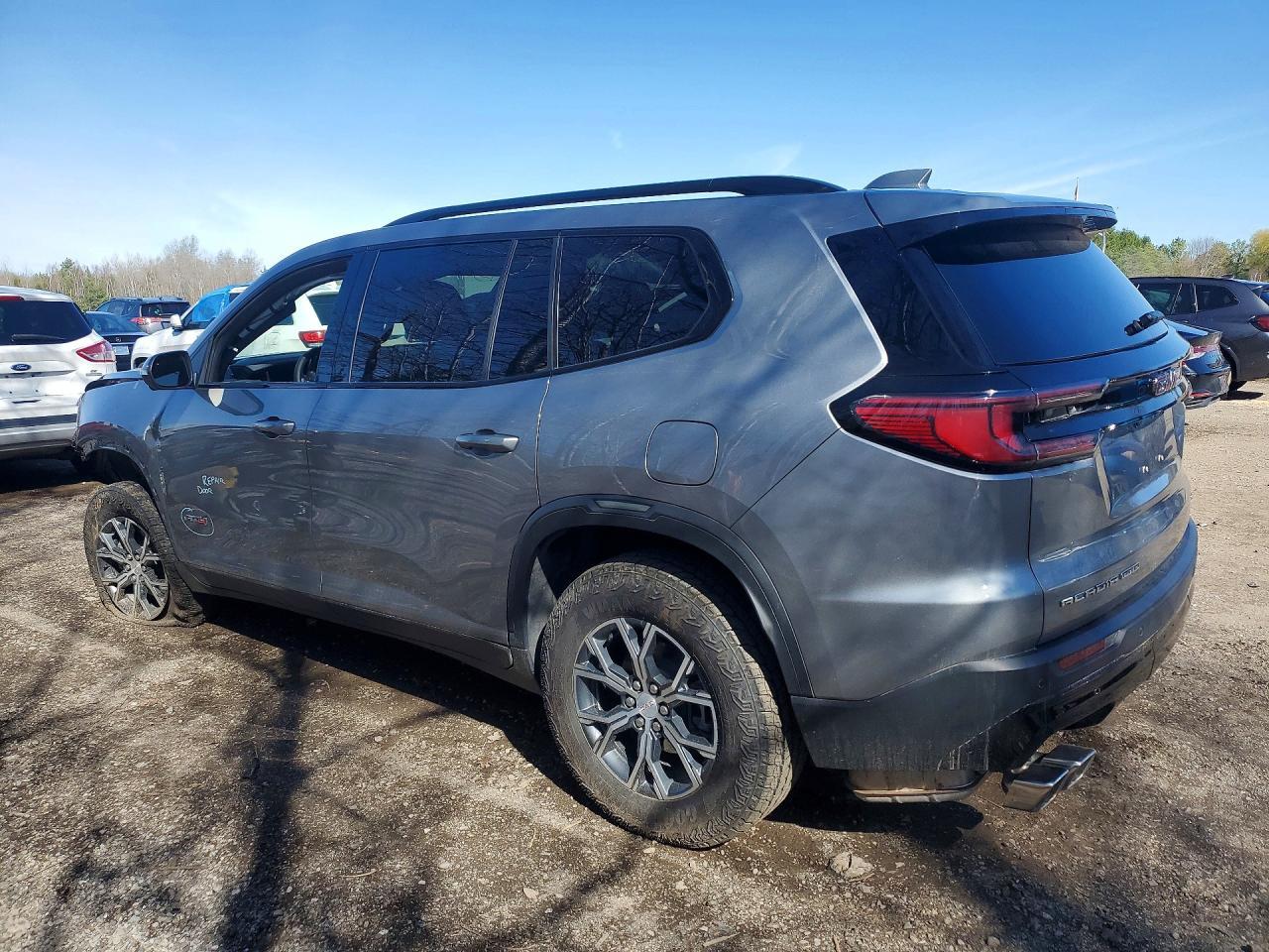 2025 GMC Acadia All Terrain - Фото 2
