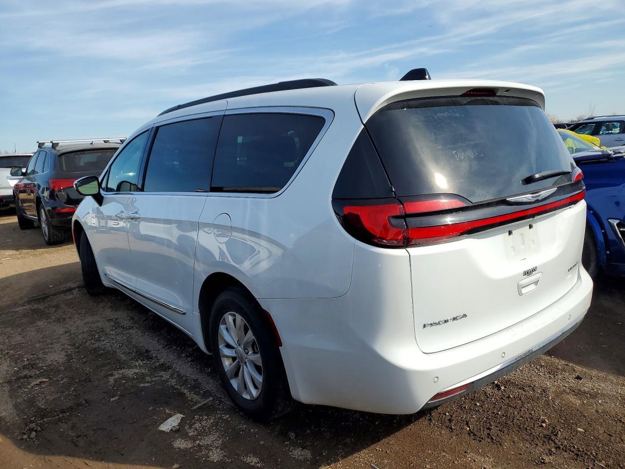 2023 Chrysler Pacifica Limited - Фото 2