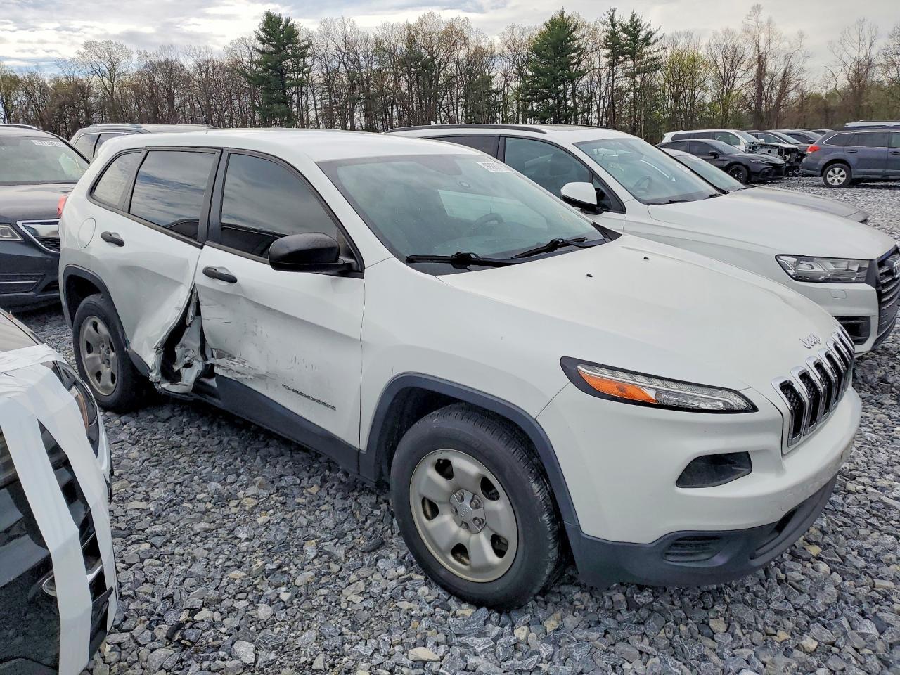 2015 Jeep Cherokee Sport - Фото 4