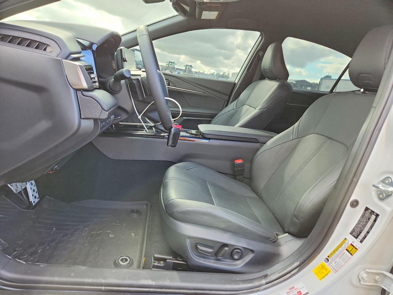 2025 Toyota Camry Xse - Фото 7
