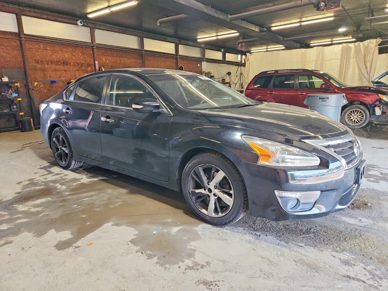 2015 Nissan Altima - Фото 4