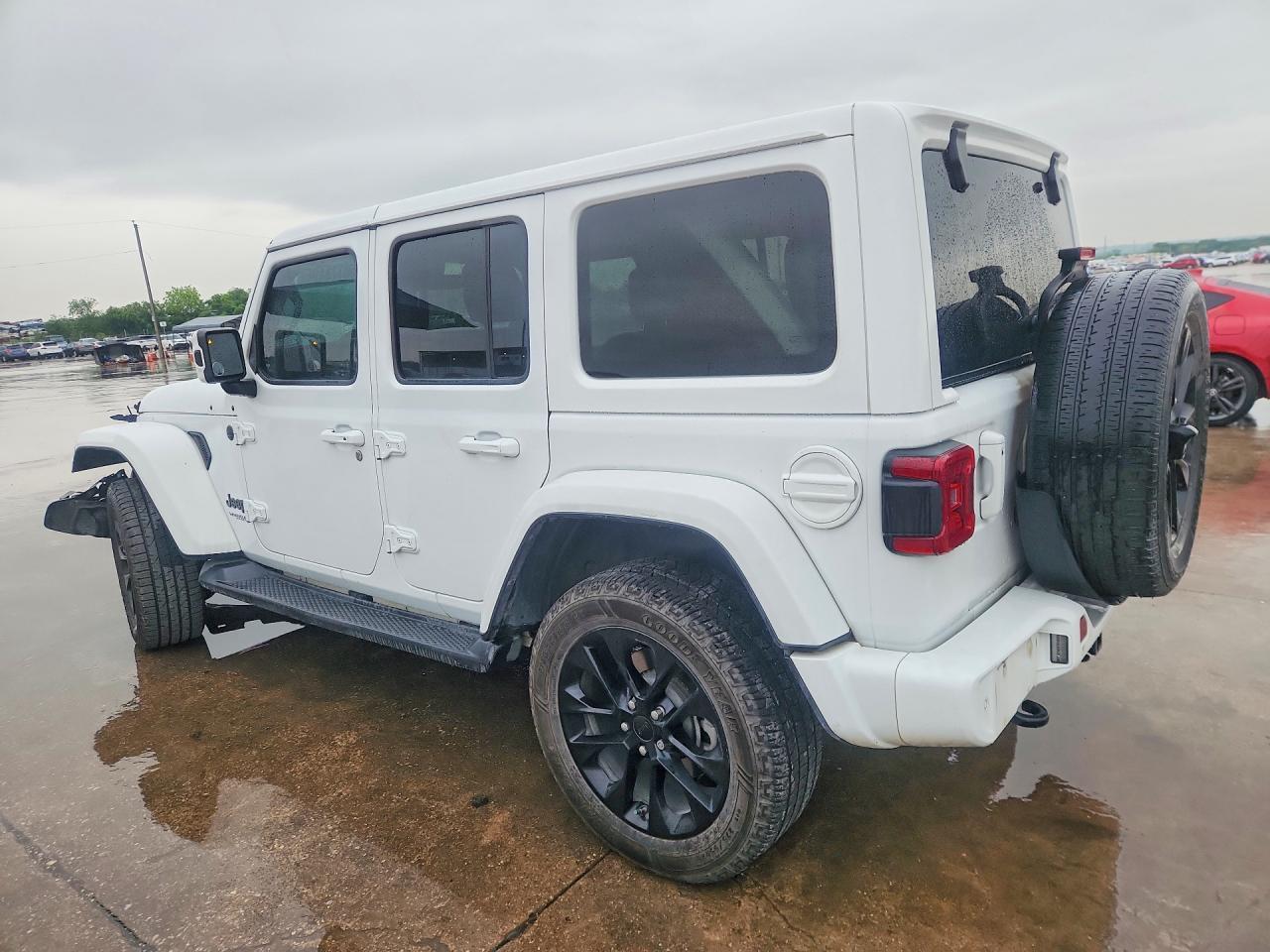 2021 Jeep Wrangler Unlimited Sahara - Фото 2
