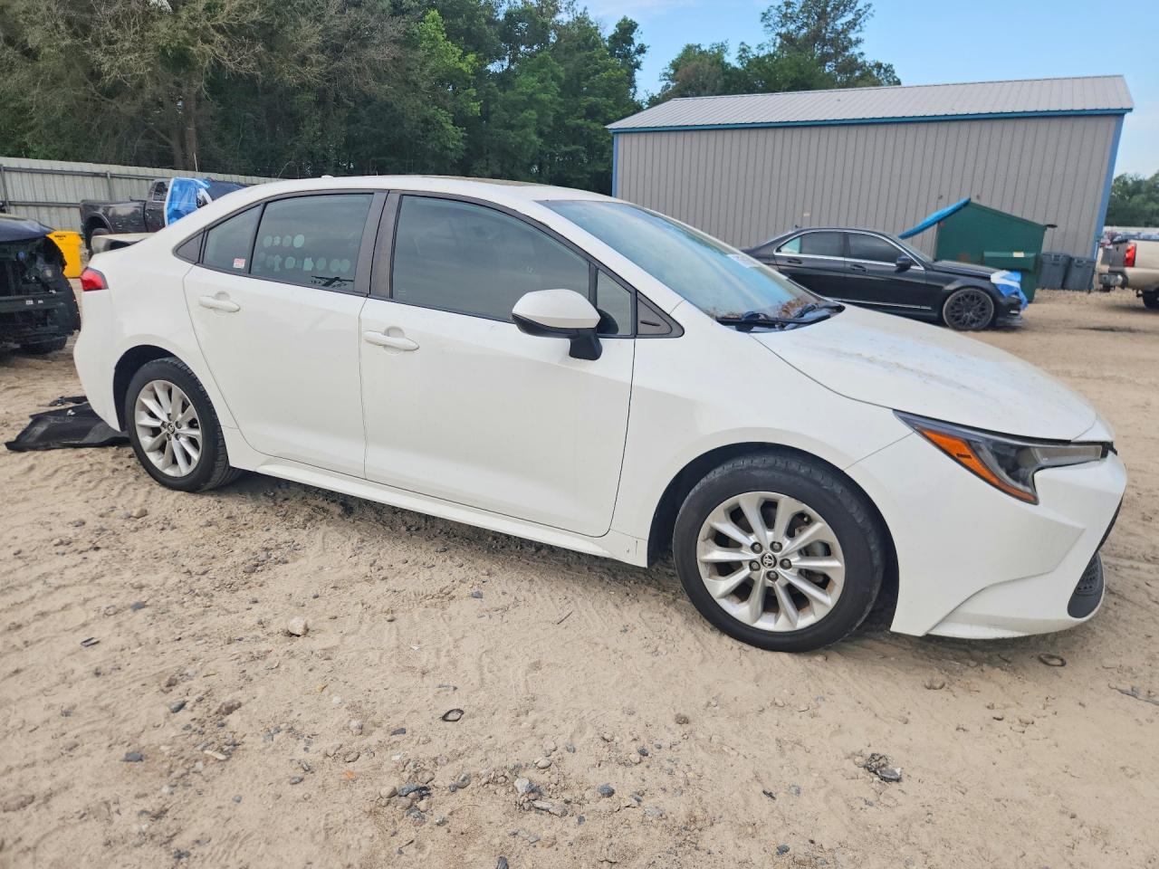 2020 Toyota Corolla Le - Image 4