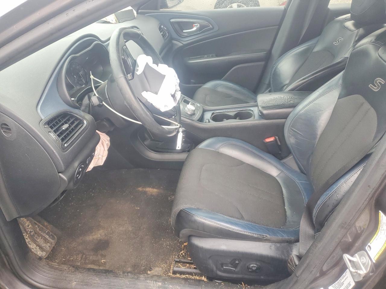 2016 Chrysler 200 S - Фото 7