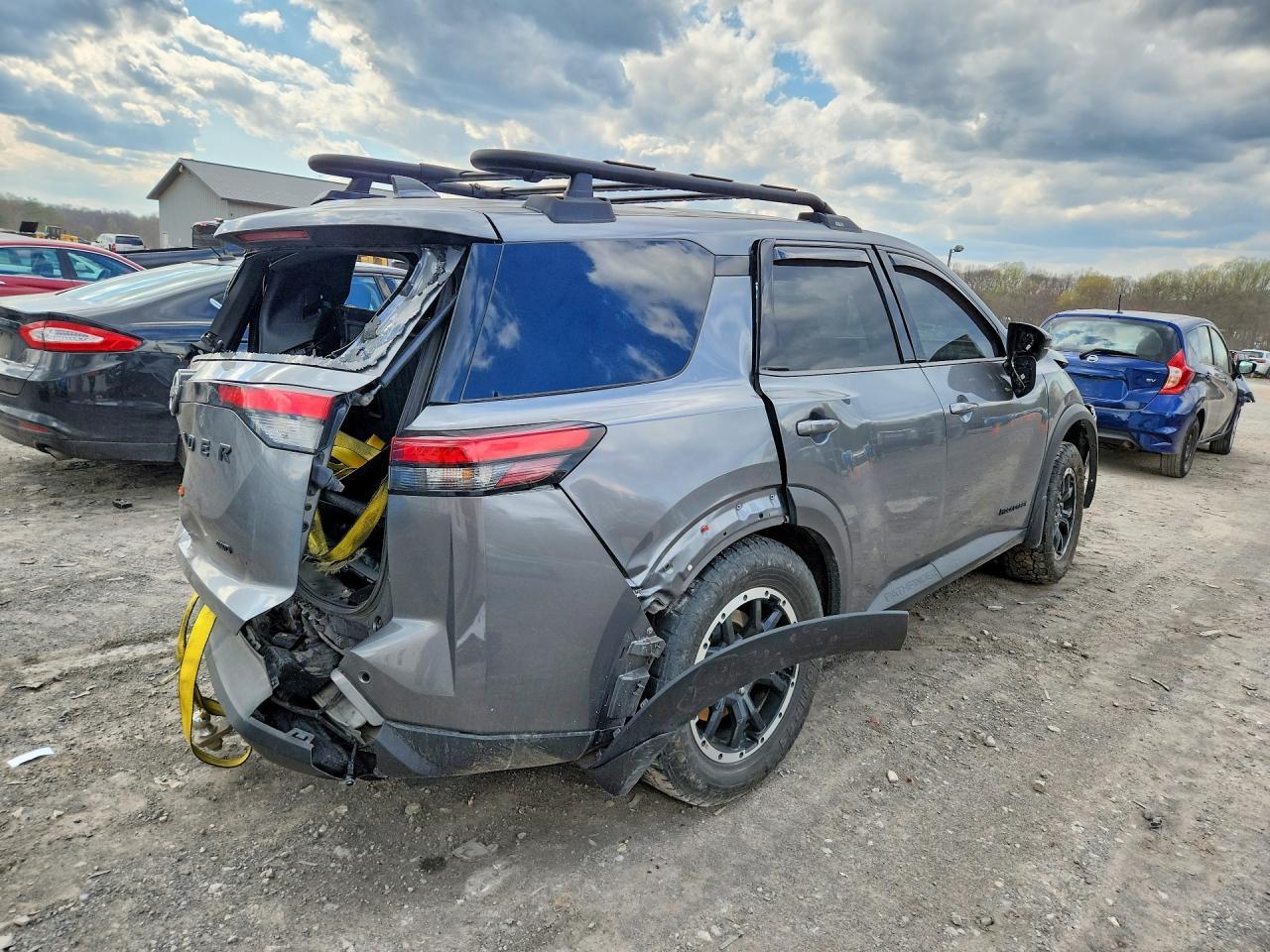 2024 Nissan Pathfinder Rock Creek - Фото 3