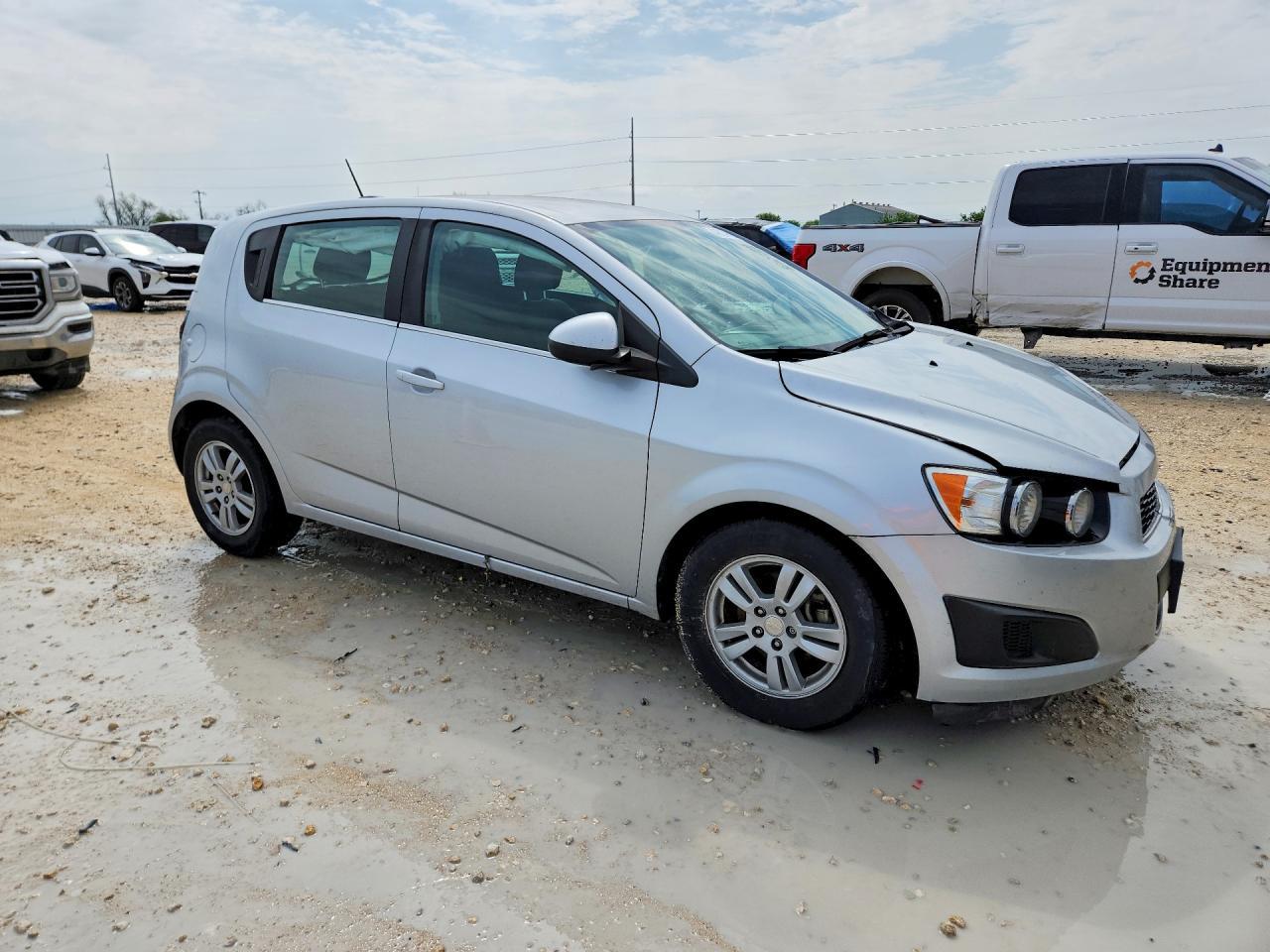 2016 Chevrolet Sonic Lt - Image 4
