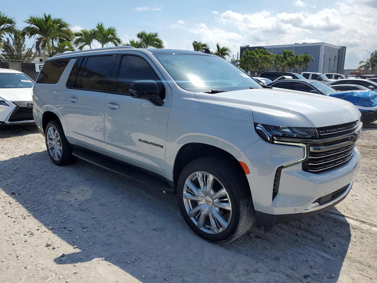 2022 Chevrolet Suburban K1500 Rst - Image 4