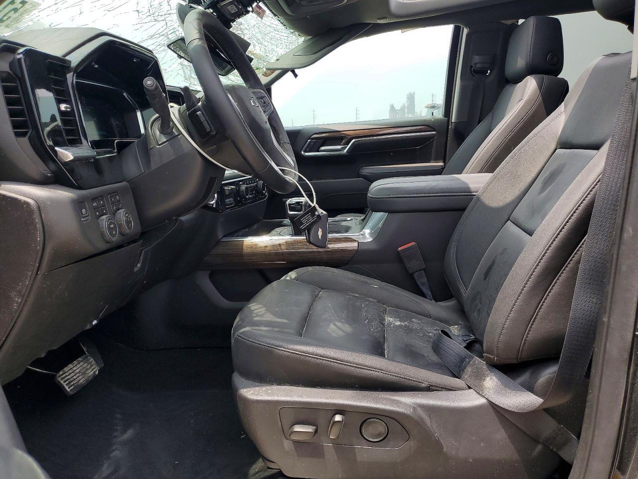 2026 Chevrolet Silverado - Image 7